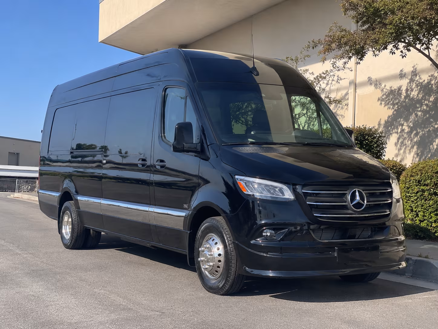 Inglewood Airport Shuttles & Transportation