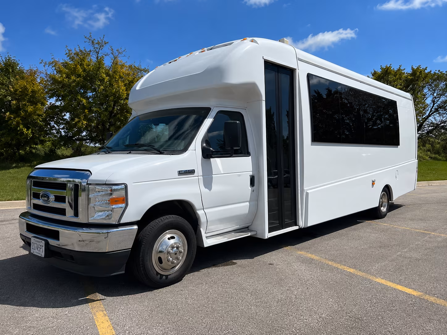 Inglewood Birthday, Sweet 16, & Quinceañera Party Bus Rentals