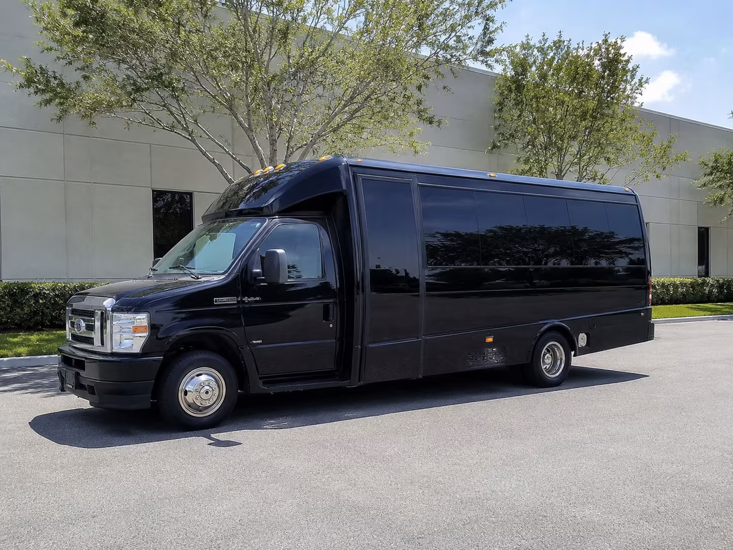Oxnard Wedding Transportation & Shuttle Service