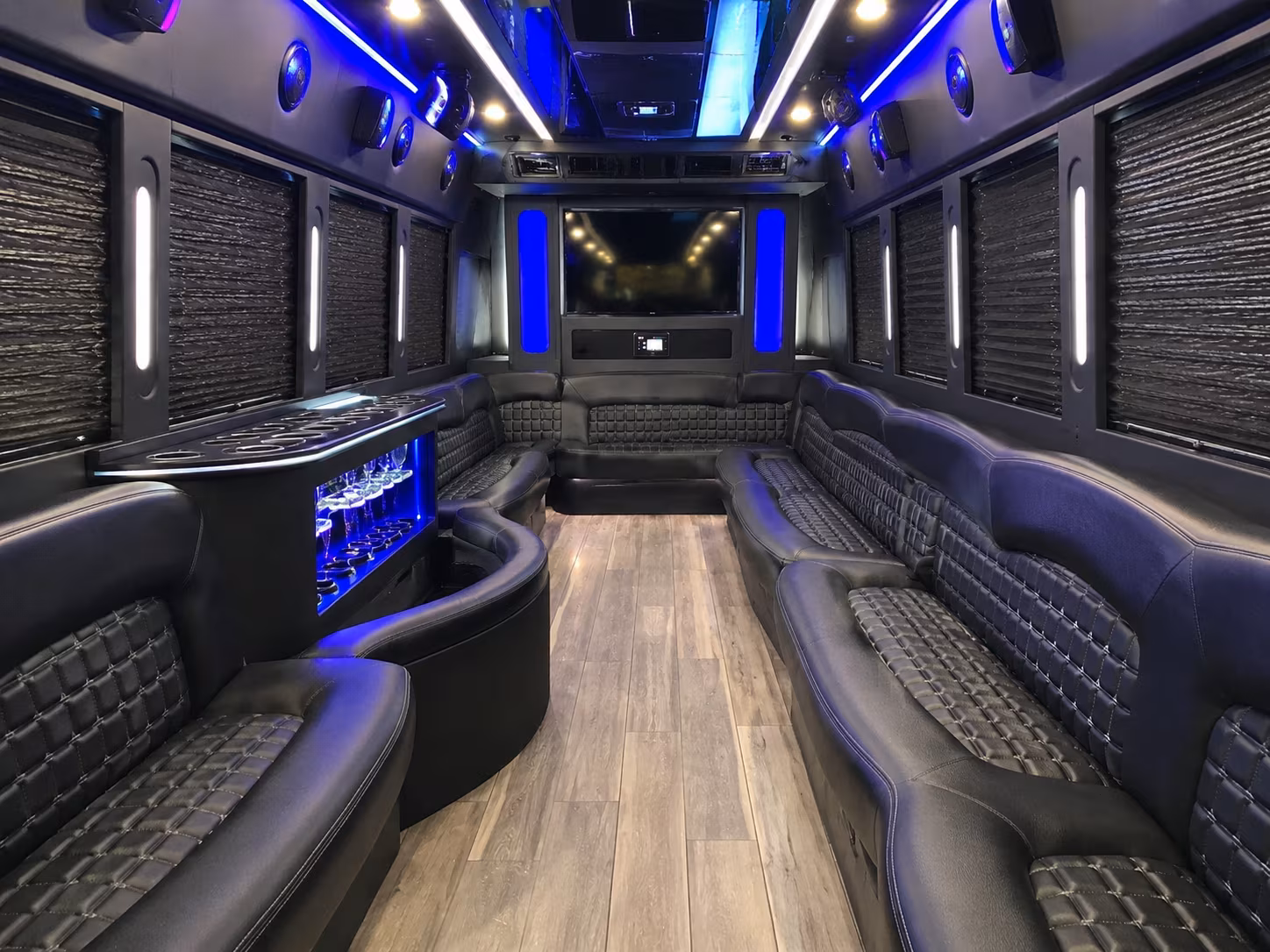 Oxnard Winery Tour & Pub Crawl Transportation