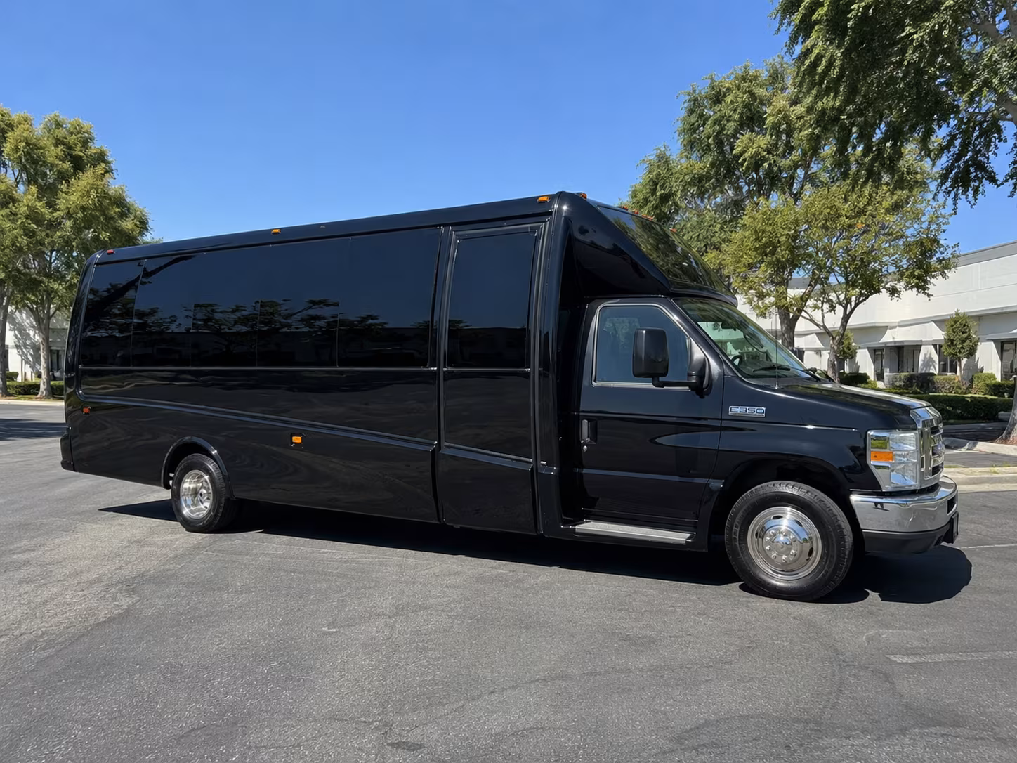 Santa Monica Sporting Event Transportation