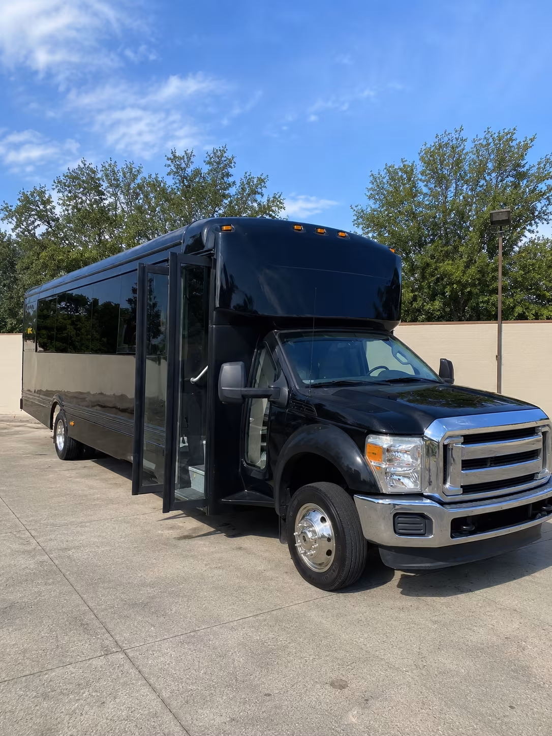 Ventura Wedding Transportation party bus exterior